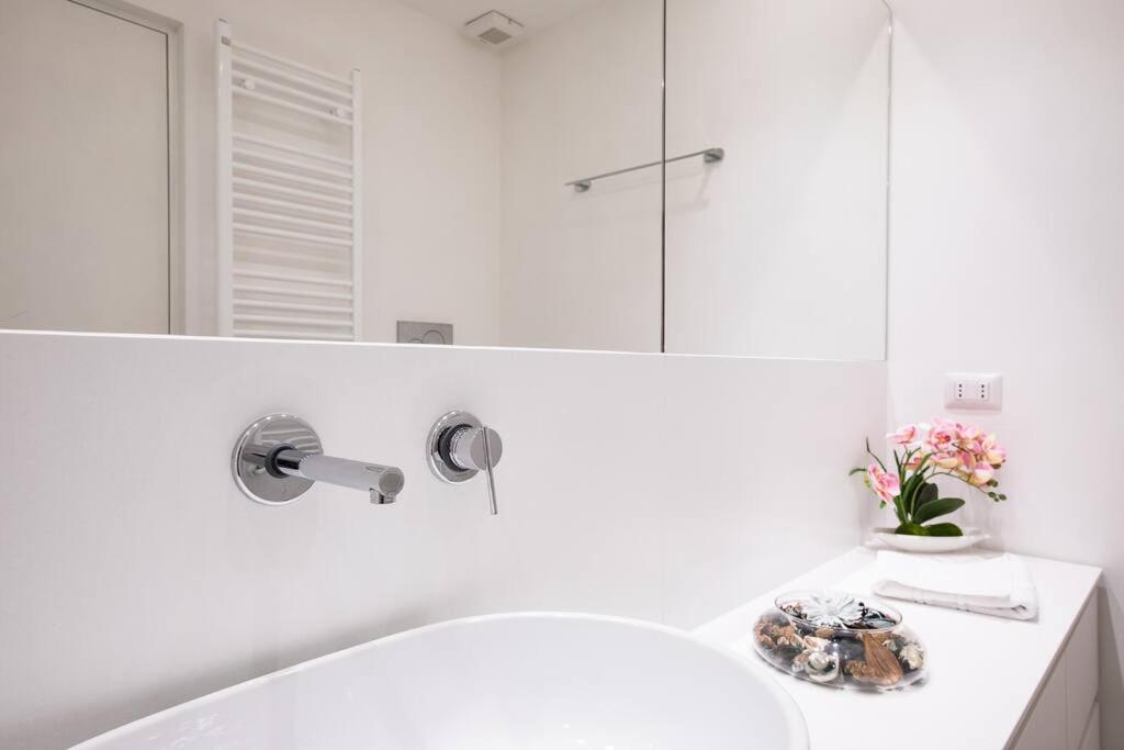 White Suite Trastevere - Topcollection Roma Dış mekan fotoğraf